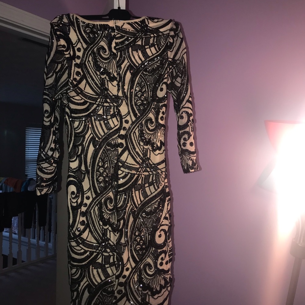 Fashion nova body con black and cream dress - Picture 2 of 3
